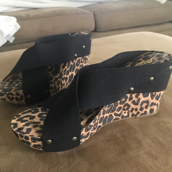 NWT Lucky Brand cheetah wedge size 10 - Picture 3 of 5